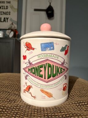 Warner Bros. Harry Potter White Ceramic Collectible Jar